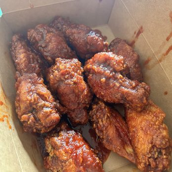 Hello Wings - 10 Crispy Wings (Breaded Bone-in) - Chicken Wings Near Me - Montgomeryville, Pennsylvania Hello Wings - 10 Crispy Wings (Breaded Bone-in) - Chicken Wings Near Me - Montgomeryville, Pennsylvania