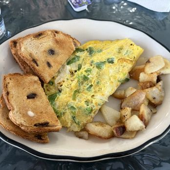 Mini Mac Diner - Western Omelette (special) came with home fries and choice of toast, $9 - Diners Near Me - Chester Township, New Jersey Mini Mac Diner - Western Omelette (special) came with home fries and choice of toast, $9 - Diners Near Me - Chester Township, New Jersey