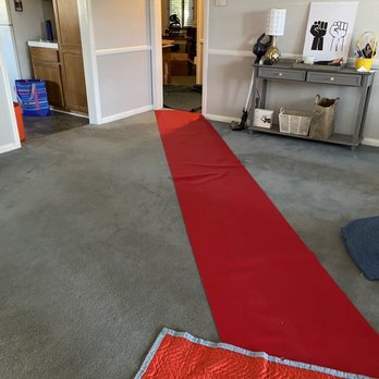 DoStar Moving - Protective blanket for my clean carpet - Movers Near Me - Los Angeles, California
