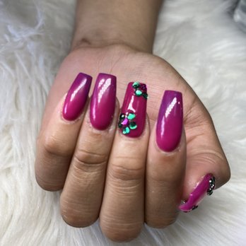 Xpro Nails - Acrylic full set - Nail Salons Near Me - Gilroy, California