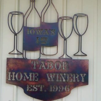 Tabor Home Vineyards & Winery - Wineries Near Me - Baldwin, Iowa