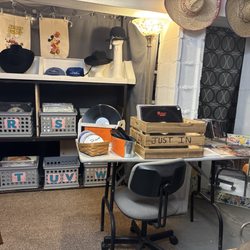 Ravens Nest Resale and Consignment - Records
