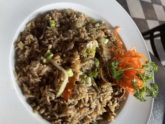 Jaiyen Sushi & Noodle