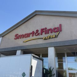 Smart & Final Extra! - outside view