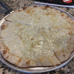Red River Pizzeria - Four cheese pizza