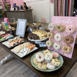 Woof Gang Bakery & Grooming SouthPark - Treats!