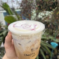 Feathered Saddle Coffee - Chantilly cake latte