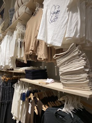 Brandy Melville - Flagship by null