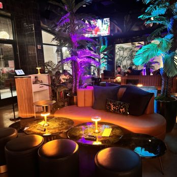Straits - Honolulu - Lounge seating - Asian Fusion Near Me - Honolulu, Hawaii Straits - Honolulu - Lounge seating - Asian Fusion Near Me - Honolulu, Hawaii