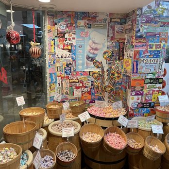Balboa Candy - Store window - Desserts Near Me - Palm Springs, California