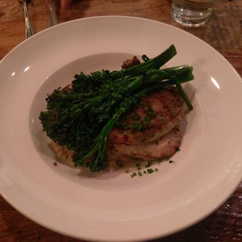 Farmstead Table - Chicken - New American Near Me - Newton, Massachusetts