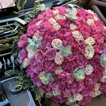 Flonet - Floral Designers Near Me - Los Angeles, California Flonet - Floral Designers Near Me - Los Angeles, California