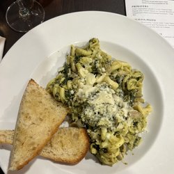 Northern Lights Estate Winery - Sicilian pesto pasta w garlic bread
