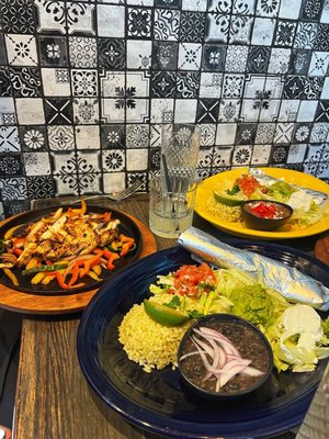 Mas Fuegos Kitchen & Tequila Bar by null
