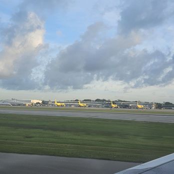 Spirit Airlines - Airlines Near Me - Norfolk, Virginia
