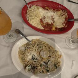 Viona's Italian Bistro - Trio and Linguine Clams