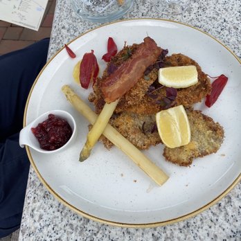 Strauers - Wiener Schnitzel - German Near Me - Bosau, SH