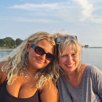 Fantastic Waves by Melissa - Summer blonde - Hair Salons Near Me - Valley Cottage, New York Fantastic Waves by Melissa - Summer blonde - Hair Salons Near Me - Valley Cottage, New York