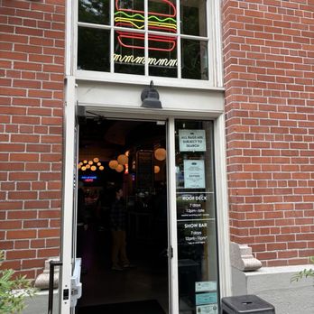 Show Bar - Bars Near Me - Portland, Oregon Show Bar - Bars Near Me - Portland, Oregon