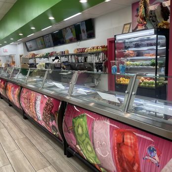 La Michoacana Premium - the inside of a deli - Ice Cream & Frozen Yogurt Near Me - Milwaukee, Wisconsin La Michoacana Premium - the inside of a deli - Ice Cream & Frozen Yogurt Near Me - Milwaukee, Wisconsin