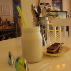 Town Mouse - Easily the best caramel slice I have ever eaten. I really liked the banana and coconut smoothie, it would be an acquired taste.