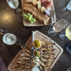 Eola Wine Company - Wine Bar Light Bites