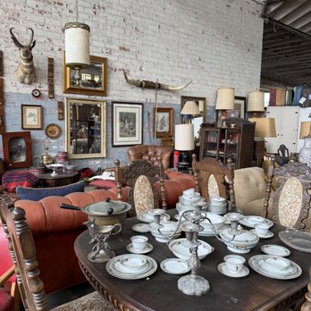 Vintage Junktion - Antiques Near Me - Los Angeles, California Vintage Junktion - Antiques Near Me - Los Angeles, California