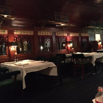 Pacific Dining Car - Beautiful old school interior - Steakhouses Near Me - Los Angeles, California Pacific Dining Car - Beautiful old school interior - Steakhouses Near Me - Los Angeles, California