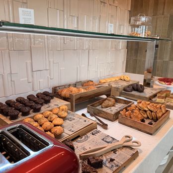 Courtyard Marriott - Hotels Near Me - Madrid, M
