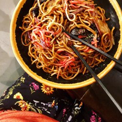 FUFU - Nouilles sautées aux légumes
