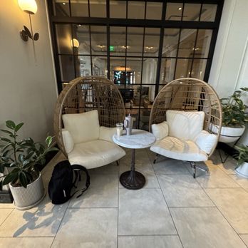 Kimpton Cottonwood Hotel - Little reading room that's perfect for relaxing and working out of - Hotels Near Me - Omaha, Nebraska Kimpton Cottonwood Hotel - Little reading room that's perfect for relaxing and working out of - Hotels Near Me - Omaha, Nebraska