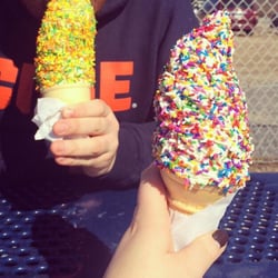 Udderly Delicious - Chocolate and vanilla twist with rainbow sprinkles and with their signature Udderly Crunch sprinkles. Mmmmm.