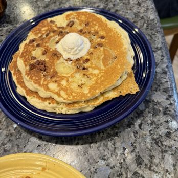Le Peep - Memorial City - Banana nut pancakes - Breakfast & Brunch Near Me - Houston, Texas