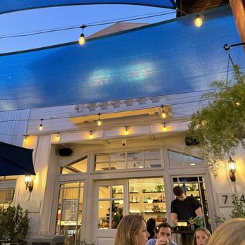 Beginner's Luck - Outside - Coffee & Tea Near Me - Scottsdale, Arizona