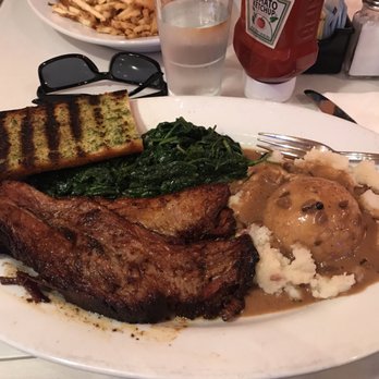 Mo's Grill - Brisket dinner . Only on Wednesday - Burgers Near Me - San Francisco, California