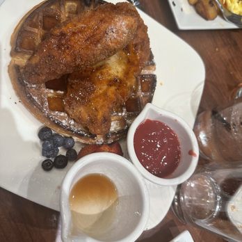 Ecco - Chicken & Waffles - Italian Near Me - Trumbull, Connecticut