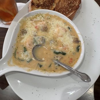 Papa Peter’s - Seafood Fondue - Steakhouses Near Me - Tomball, Texas