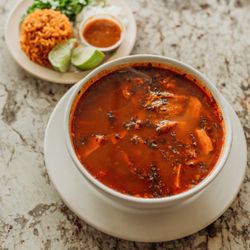 Tariacuri Restaurant One - Menudo sólo sábado y domingo