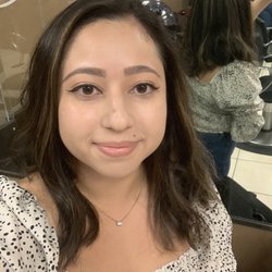Lavish Salon - Highlights balayage