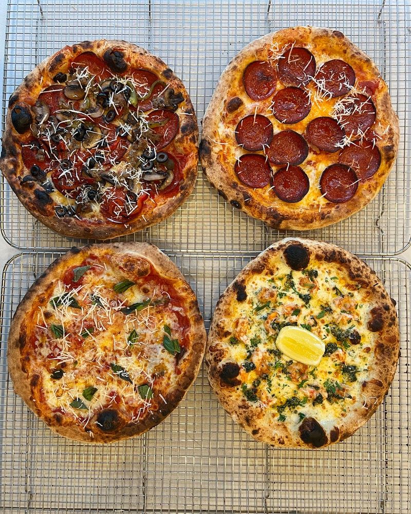 Best Side Pies, Kapolei Roadtrippers