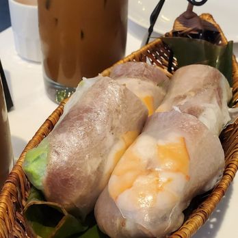 Pho Ngoc Yen - Iced Viet coffee & fresh spring rolls - Vietnamese Near Me - Toronto, Ontario Pho Ngoc Yen - Iced Viet coffee & fresh spring rolls - Vietnamese Near Me - Toronto, Ontario