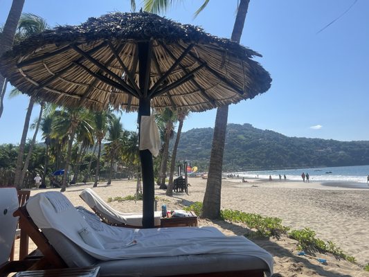 Thompson Zihuatanejo, by Hyatt by null