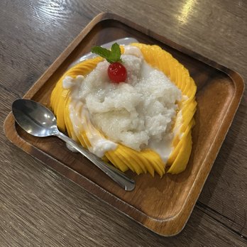 Andaman Thai - Mango sticky rice - Thai Near Me - Walnut Creek, California Andaman Thai - Mango sticky rice - Thai Near Me - Walnut Creek, California