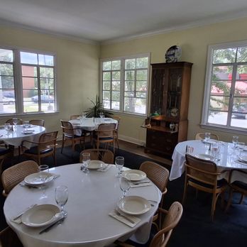 Beaver House Restaurant - Bed & Breakfast Near Me - Statesboro, Georgia