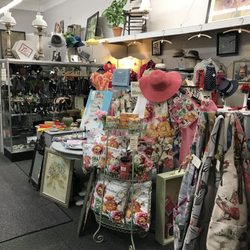A Vintage Co-op - Vintage Clothing & Accessories