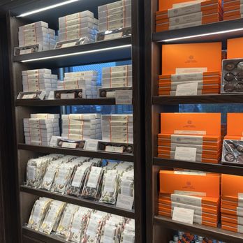 Chocolate Board of Canada - More grab and go - Chocolatiers & Shops Near Me - Banff, Alberta Chocolate Board of Canada - More grab and go - Chocolatiers & Shops Near Me - Banff, Alberta