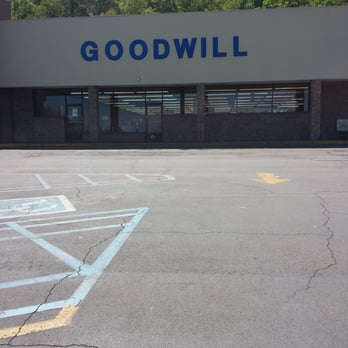 Goodwill - Guntersville - The store front. - Thrift Stores Near Me - Guntersville, Alabama Goodwill - Guntersville - The store front. - Thrift Stores Near Me - Guntersville, Alabama