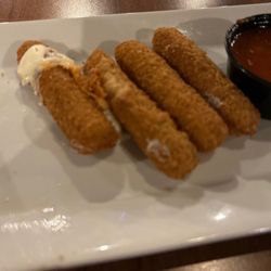 Chuck's Roadhouse - Dried out mozzarella sticks