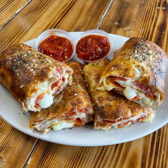 Amato's Pizza - Pizza Near Me - Sicklerville, New Jersey