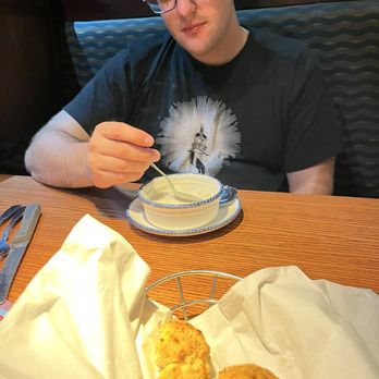 Red Lobster - New England Clam Chowder - Seafood Near Me - Tucson, Arizona Red Lobster - New England Clam Chowder - Seafood Near Me - Tucson, Arizona